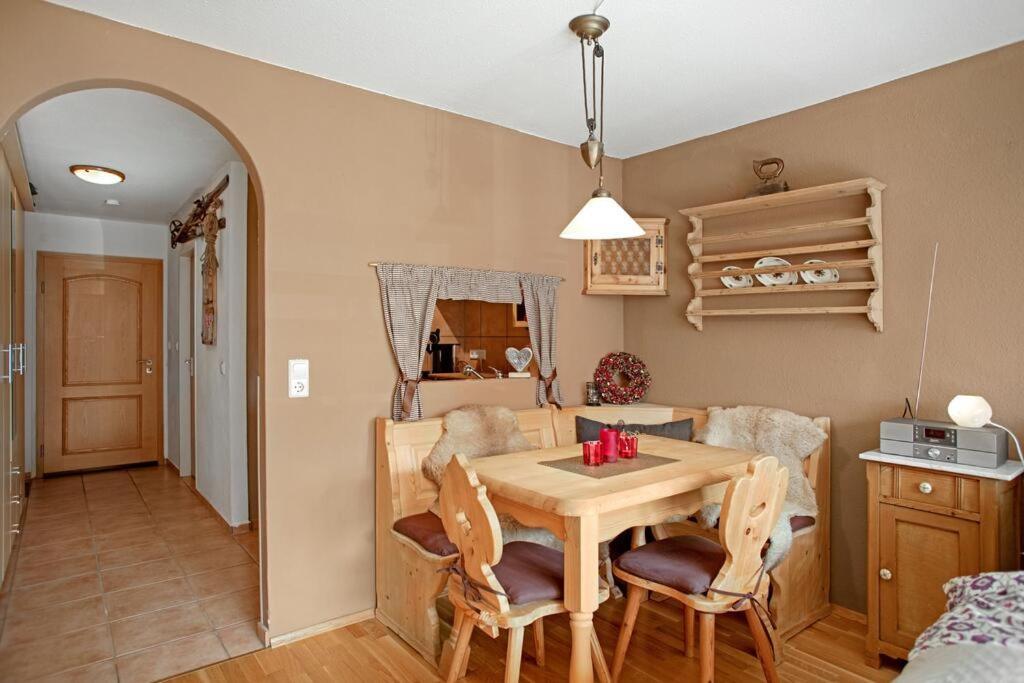 Allgaeu Alpenglueck Mit Sauna Und Pool Apartment
